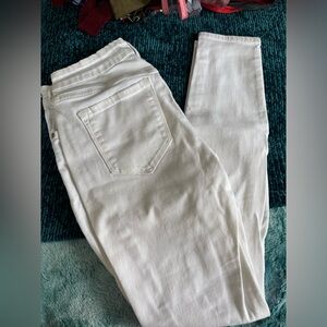 great condition old navy jeans